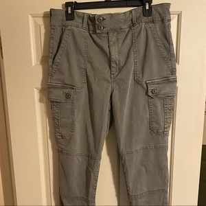 American Eagle Cargo jegging/ pants